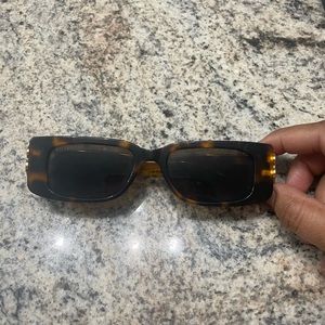 Brown sunglasses